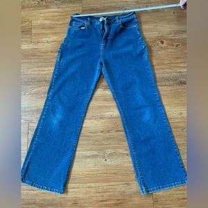 Woman’s Levi Strauss size 12s